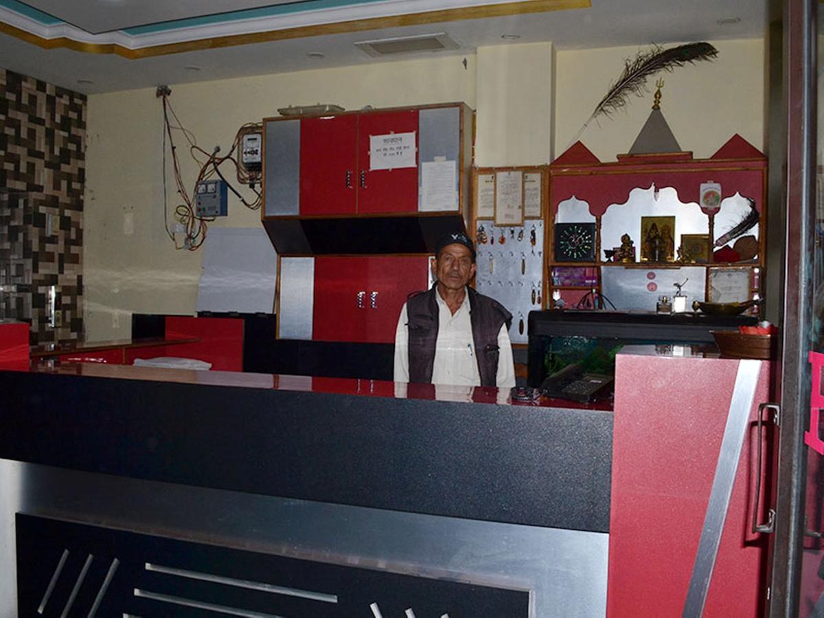 Oyo 37525 Hotel Mall Palace Pithoragarh Exterior photo