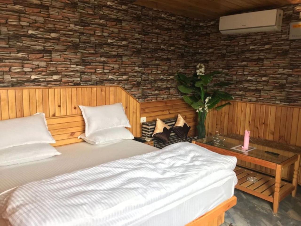 Oyo 37525 Hotel Mall Palace Pithoragarh Exterior photo