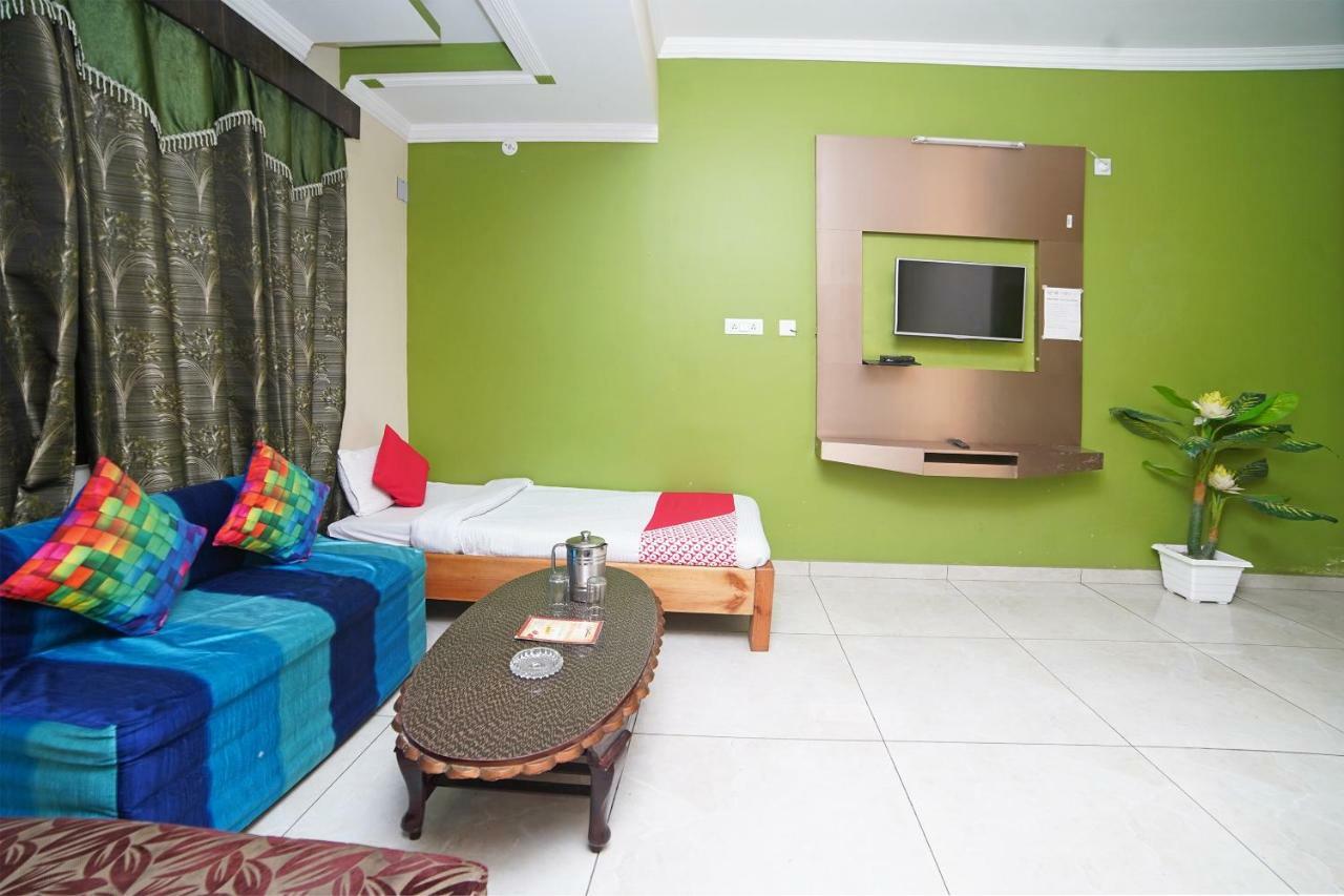 Oyo 37525 Hotel Mall Palace Pithoragarh Exterior photo